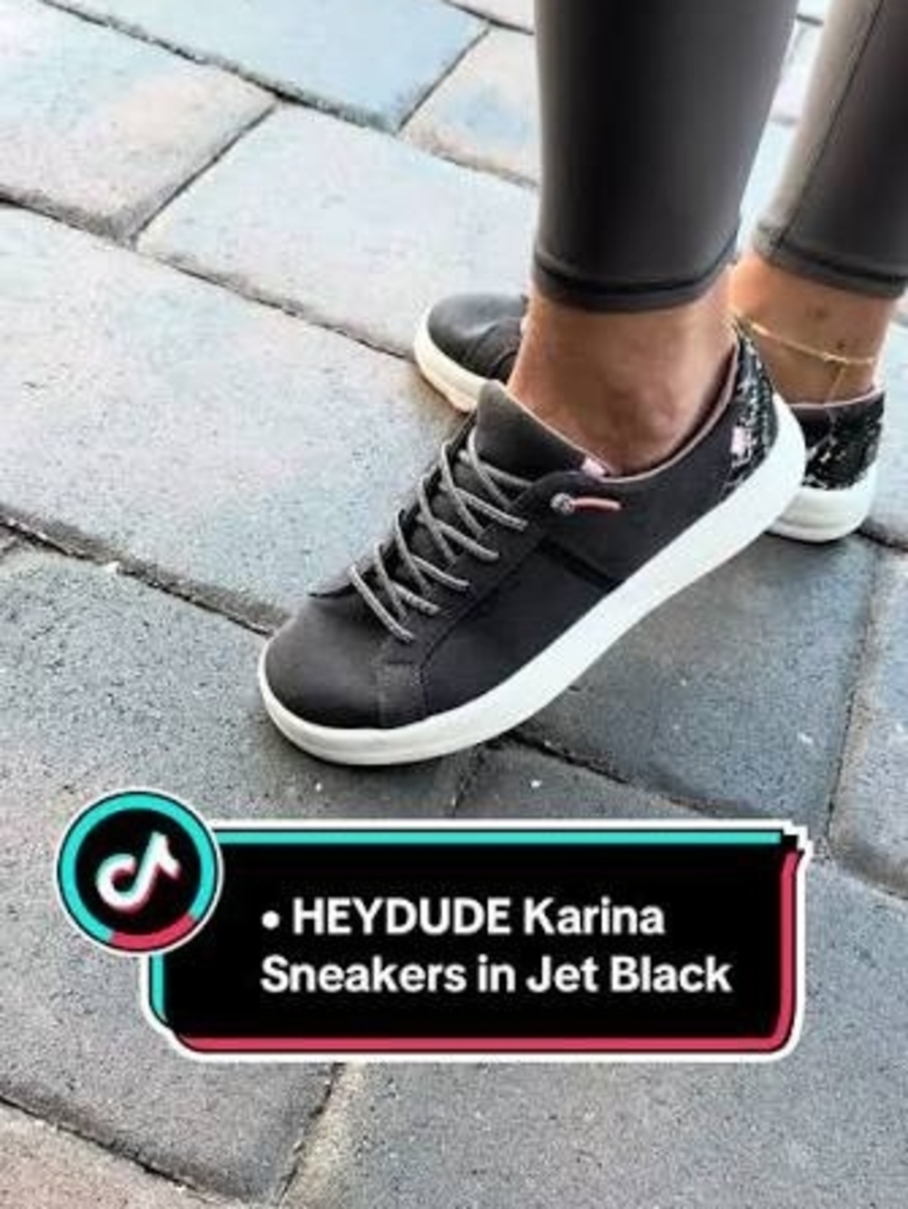 NIB Hey Dude Karina Low-Top Sneakers
